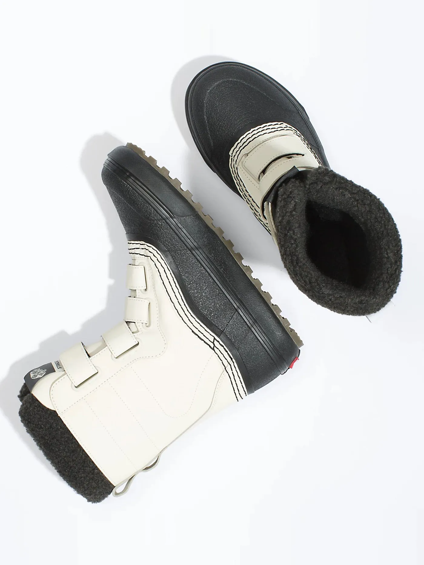 Standard V Snow MTE Bone/Black Winter Boots